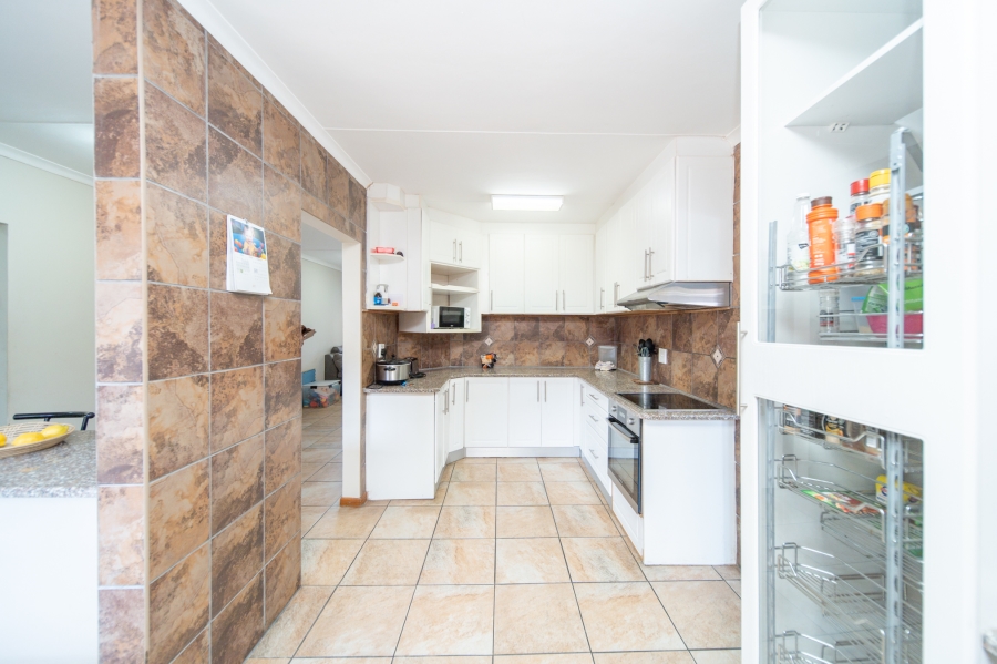 4 Bedroom Property for Sale in Dorchester Heights Eastern Cape